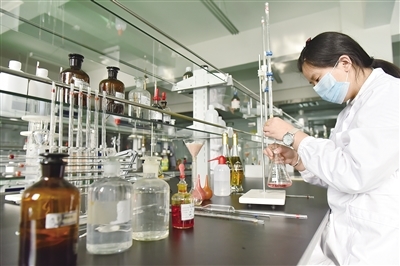 我省枸杞酒首獲國際烈酒競賽銅獎，生物技術開發助力品質提升